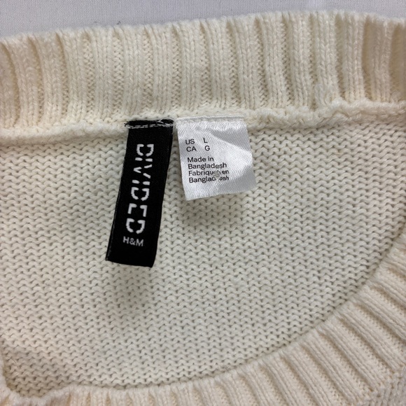 H&M Ladies Soft Cream/White Crew Neck Semi Cropped Sweater - Picture 3 of 9